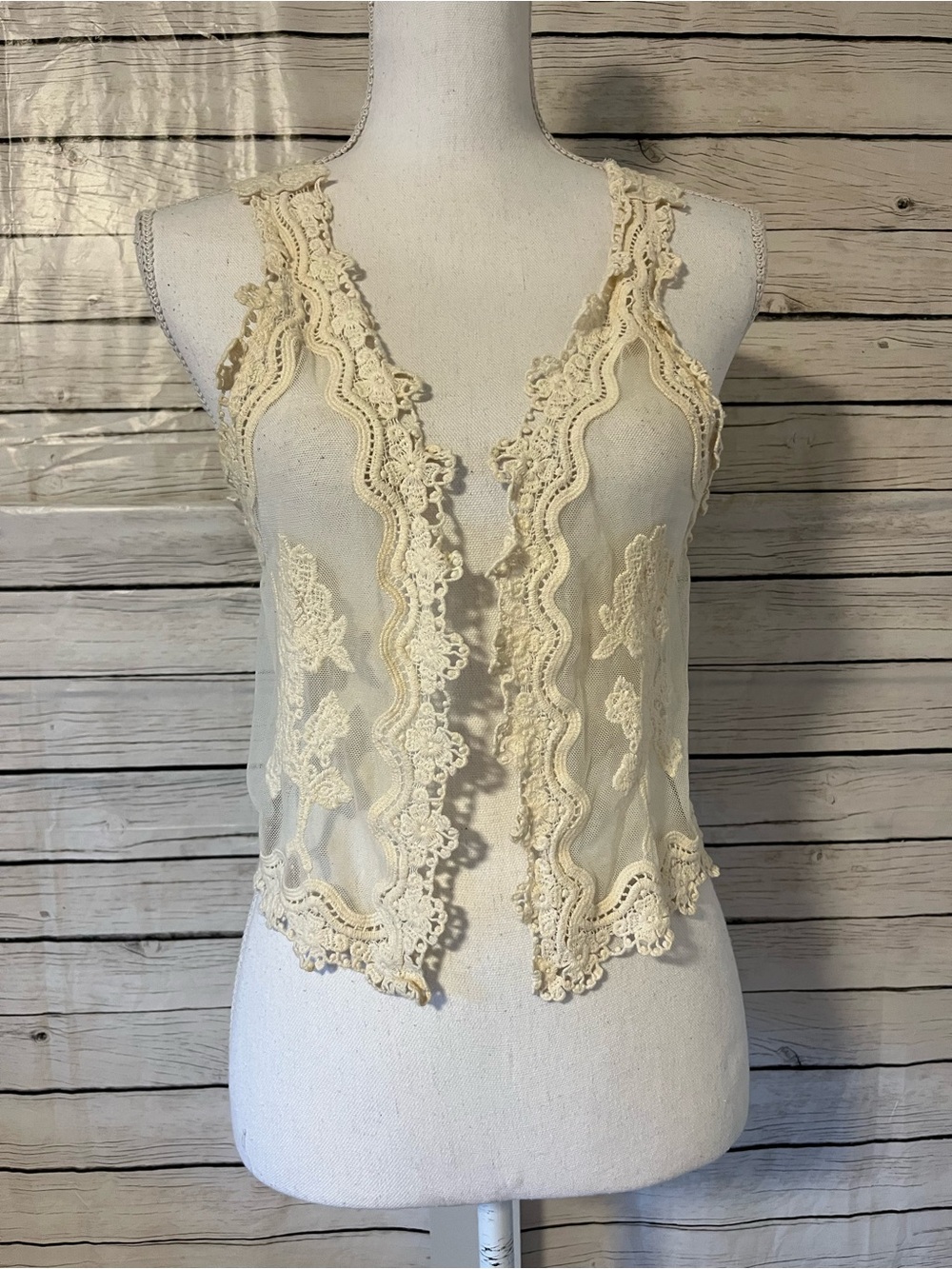 Pinky Sheer Cream Lace Open-Front Vest